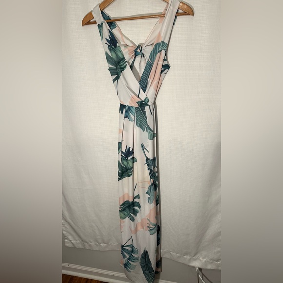 L’ATISTE by Amy Palm Print Maxi Dress Jumpsuit Size Small - Picture 3 of 16